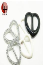 Cheapest scarf buckle Peach heart butterfly elliptical chain Scarf clips scarf gift tie the corners of the Tshirt2398203