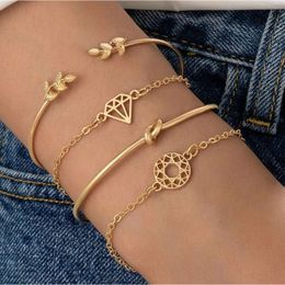 New Fashion Accessories Trendy and Personalized Street Photos Leaf Knot Bracelets Womens Sets