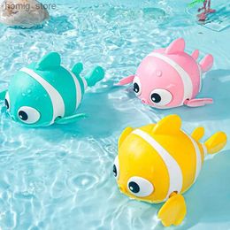 Baby shower toy cute swimming fish cartoon animal floating wind toy water game childrens classic winding toy Y240416