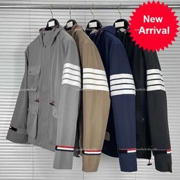 2021 Fashion Brand Jacket Men Cardigans Clothing Spring Autumn Hooded Reflective Stripe Waterproof Casual Coat With Nood