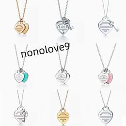 Necklaces Pendant Necklaces New Designer Love Heart-shaped for Gold Silver S925 Earrings Wedding Engagement Gifts Fashion Jewelry necklace with blue box Option