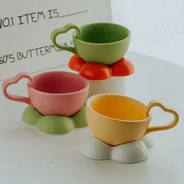Mugs Northern Europe Ceramic Mug Creative Cup And Saucer Set Dining Room Desktop Cloud Shape Coffee Cups Modern Home Decoration