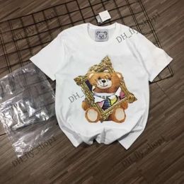 Designer T-shirt Mens Womens Moschi Summer Luxury Brands New Tees Cartoon Teddy Bear Cotton Round Neck for Outdoor Leisure Couple Clothing Tops Shirt Moschinno 73
