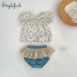 Clothing Sets Summer 0-3 Years Old Baby Girl Simple Fashion With Small Floral Print Short-Sleeved Top Lace Bag Pants 2-Piece Set