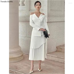 Casual Dresses Trendio Outfits 2 Pcs Set Split Belt Waist V-neck Coat Patchwork Pleated Irregular Skirt Women's Suits 2024 Spring Fashion