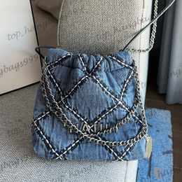24P Womens Quilted Diamond Lattice 22 Mini Shopping Shoulder Bags With Coin Charm Round Strap Silver Chain Crossbody Handbags Outdoor Luxury Purse 20CM