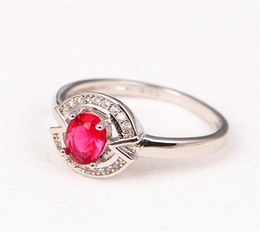 Cluster Rings Silver Ring Fashion Exquisite Temperament Female Egg Shape Inlaid Red Zircon Hand Jewelry7375045