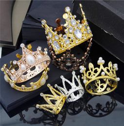 Whole Small Metal Crown for Boys Girls Baby Birthday Prom Tiaras Pearls Hair Jewelry Baby Cake Ornaments Head Accessories2806480