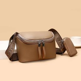 2024 New Top Layer Cowhide Single Shoulder Crossbody Bag for Women's Saddle Bag, Fashionable and Cool Personality 75% factory wholesale