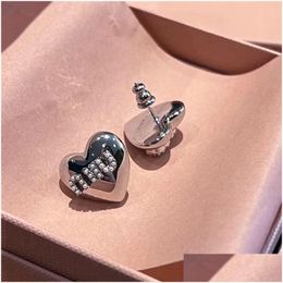 Hoop Huggie Hie Miu Love Heart Shaped High Grade Cool Style 2023 New Miao Earrings Versatile Embedding With Pearls Drop Delivery Jewel Otg0C