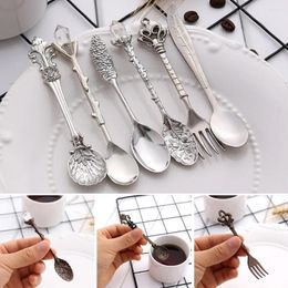 Spoons 6pcs Vintage Fork Mini Royal Style Kitchen Tool Teaspoon 1set Metal Gold Carved Coffee Fruit Prikkers Dessert