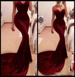 Vendita del 2019 Designer unico Burgundy Mermaid Prom Dress Women Donne Long Train Fulated Red Wine Velvet Evening Party GO2007941