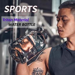 Water Bottles 2 Liter Sports Bottle Large Capacity Portable Tritan Material Women Outdoor Gym Men High Temperatu