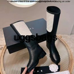 channel shoes Channel Knight Wool Designer Kneehigh Women Boots Classic Luxury Fashion Sexy Black White Thick Leather Winter Electric Embroidery Knitted Wools Low