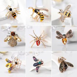 Brooches Crystal Large Spider For Women Rhinestone Insect Animal Brooch Pins Wedding Clothing Design Elegant Accessories AG205