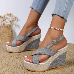 Sandals 2024 Summer Leisure Fashion Women's Simple Solid Slope Heel One Line Buckle Strap Fish Mouth Grass Woven Bottom High Shoes
