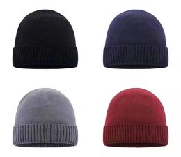 High quality selling Winter beanie men women leisure knitting polo beanies Parka head cover cap outdoor lovers fashion winters kni1041176