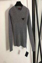 4 Colors Long Sleeve Tops Designer Women Knitted T Shirt Triangle Badge Ladies Winter Sweaters3246538