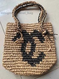 Totes 2023 Spring/Summer New Woven Bag Fashion Crochet Handbag Small Cylinder Photo Holiday Shopping Bag Straw Woven Bag T240416