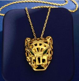 18K gold Plated Leopard Head Sweater Long Chain Necklaces for Women Designer Goldcolor Copper Necklace Jewelry panther With Green 8867441