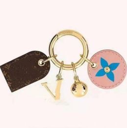 Designer Letter Key Wallet Unisex Gold Keychain Designer Women Men Car Keys Chain Luxury Fourleaf Clover Girl Bag Totes Luggage P4239681