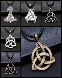 Triquetra Knot Amulet Religious Irish Pendant Scandinavian Circle Trinity Statement Jewellery For Men9981223