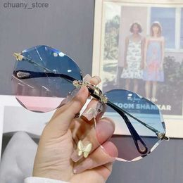 Sunglasses Fashion Cat Eye Rimless Sunglasses Women Luxury Brand Design Sun Glasses Ladies Gradient Cutting Lens Eyeglasses UV400 Y240416