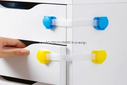 2018 4Pcs Plastic Baby Safety Protection Child Locks Cabinet Door Baby Security Lock K4UE Drop Ship9917303