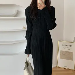 Casual Dresses Retro Minimalist Round Neck Pleated Design Elastic Waist Y2k Hip Wrapped Long Sleeved Black Dress Dark Robe Femme 2024 Loose