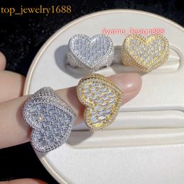 Full Iced Out Diamonds Emerald Cut Moissanite Stones Mens Ring S Sier Diamond Rings Hip Hop Jewelry