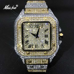 Wristwatches MISSFOX White Gold Men Watches Top Brand Luxury Full Diamond Square Quartz Male Watch Hip Hop Ice Out Waterproof Clock Gift 2021 d240417