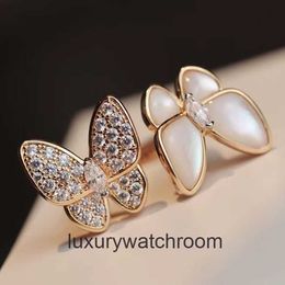 High End designer rings1:1 for vancleff V Golden Temperament Personality Small Crowd Design Thickened Plated 18K Butterfly Ring Light Luxury White Fritillaria Ring