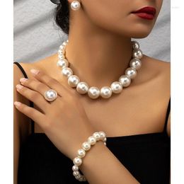Choker XIALUOKE 4-piece Pearl Jewelry Set Earrings Bracelets Rings Necklace Women European American Retro Style