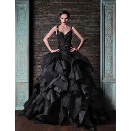 Tiered Dress Vintage Gothic Wedding Black Ruched Skirt Straps Lace Appliques Bridal Gowns Floor Length Vestido De Novia Custom Made 2023