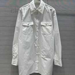 Women's Blouses & Shirts Designer Shirt 2024 Early Spring New Fashionable and Simple Workwear Style Double Pocket Design White Shirt 0BHJ