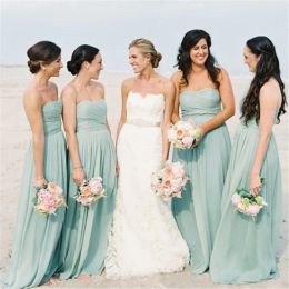 2024 Green Simple Bridesmaid Dresses Chiffon Strapless Cheap Ruched Pleats Custom Made Floor Length Maid of Honour Gown for Beach Wedding