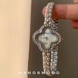 Wristwatches Antique Jewellery 2024 Quartz Women's Watch With Clover Inlaid Water Diamond Pearl Bracelet And Beimu Plate Retro Luxury