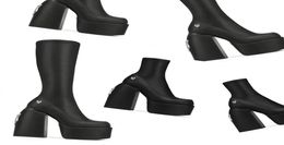 Designerstiefel nackte Wolfe -Stiefel hohe Gewürz schwarze Stretchnarbe Secret Black Jailbreaker Jennies Sassy Women Leder Slip auf FO2716279