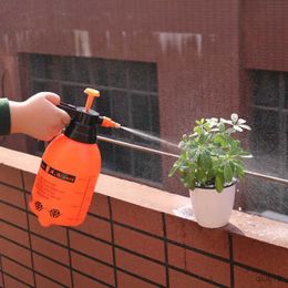 Sprayers 2/3L Hand Pressure Disinfection Water Sprayers Spray Bottle Air Compression Pump Garden Sprayer Sprinkler Gardening Watering Can