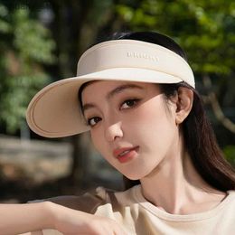 Visors New Wide Brim Air-Top Sunscreen Hat for Women in Spring/Summer Vacation Cycling Travel Sunshade UV Protection Y240417