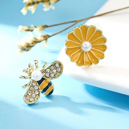 Dangle Earrings Korean Fresh Zircon Honey Bee Flower Pearl For Women Girls Elegant Charm Asymmetry Party Holiday Jewelry