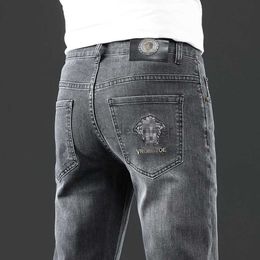 Men's Jeans designer Autumn Fashion Brand Jeans Men's Small Leggings Slim Fit Thick Embroidery Medusa Youth Pants