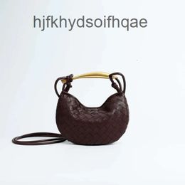 Soft Cross Bag Bags Metal Lady Purse Fashionable Botteega Womens Designer Bing Sardine 2024 Leather Mini New Classic Handbag Woven X5R0