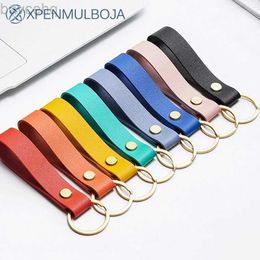 Keychains Lanyards 8 Colours PU Leather Keychain Fashion Business Gifts Leather Key Chain Men Women Car Key Strap Waist Wallet Keychains Keyrings d240417