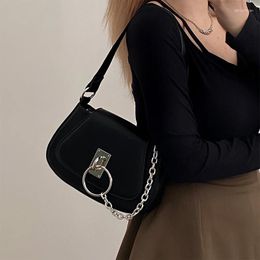 Bag Cool Girl Leather Chain Messenger With Lock Small Crowd Shoulder Baguette Personality Fashionable Handbag RNV5