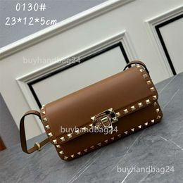 High Calf Designer Rock Stud Bag New Rivet Bags Quality 2024 Purse Fashion Versatile Handbag Flip Woman Leather Shoulder Vallentinos Crossbody Underarm IVY4