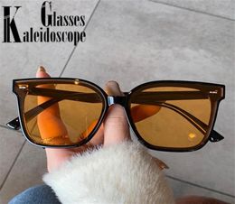Vintage Square Sunglasses Women 2021 Designer Oversized Sun Glasses Men Retro Yellow Eyewear Travel Style UV4008627263