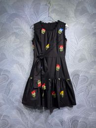 Designer Women's Dress 2024 New High end Sleeveless Tank Top Fragmented Flower Dress