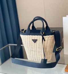 Designers Braiding Bag Shopping Bags High Quality Ladies Sand Beach Holiday Shoulder Package Girl Zipper Fashion Handbags Vintage 4686596