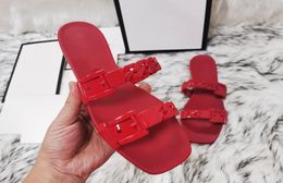 2021 Women Rubber slipper Sandals Fashion Flat jelly Slides Beach Sandal Party Shoes Red Green Black White beige9416741